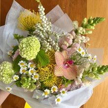 Load image into Gallery viewer, FLORIST CHOICE